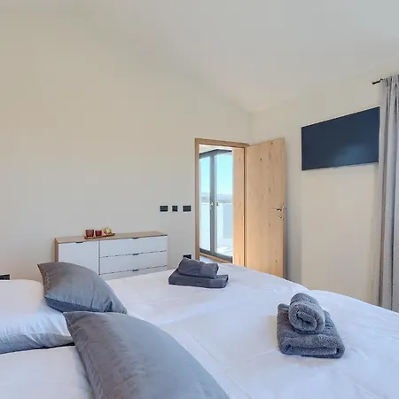 Holiday home Allingas